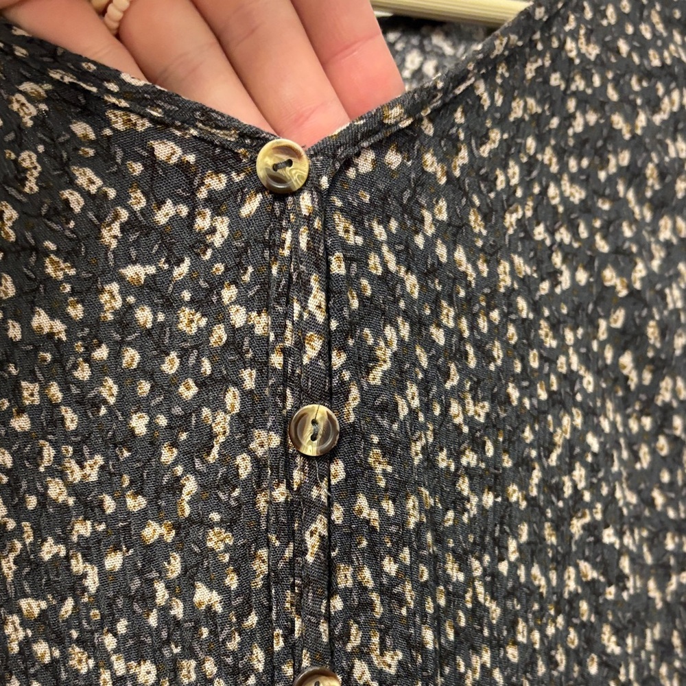 Patterned Dress - Picture 3 of 4